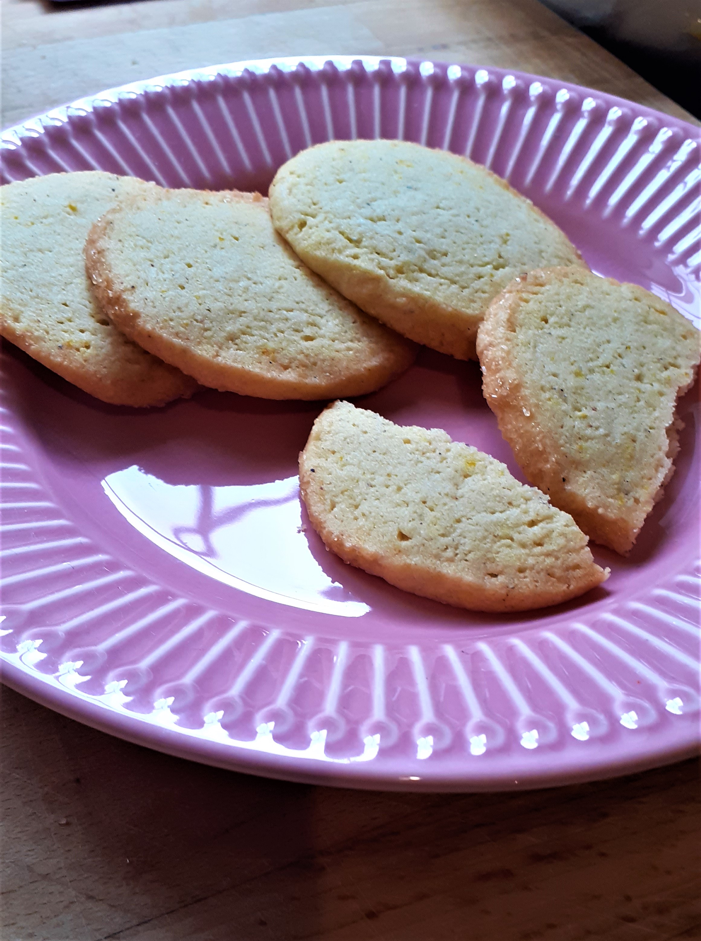 Swedish cardamom cookies