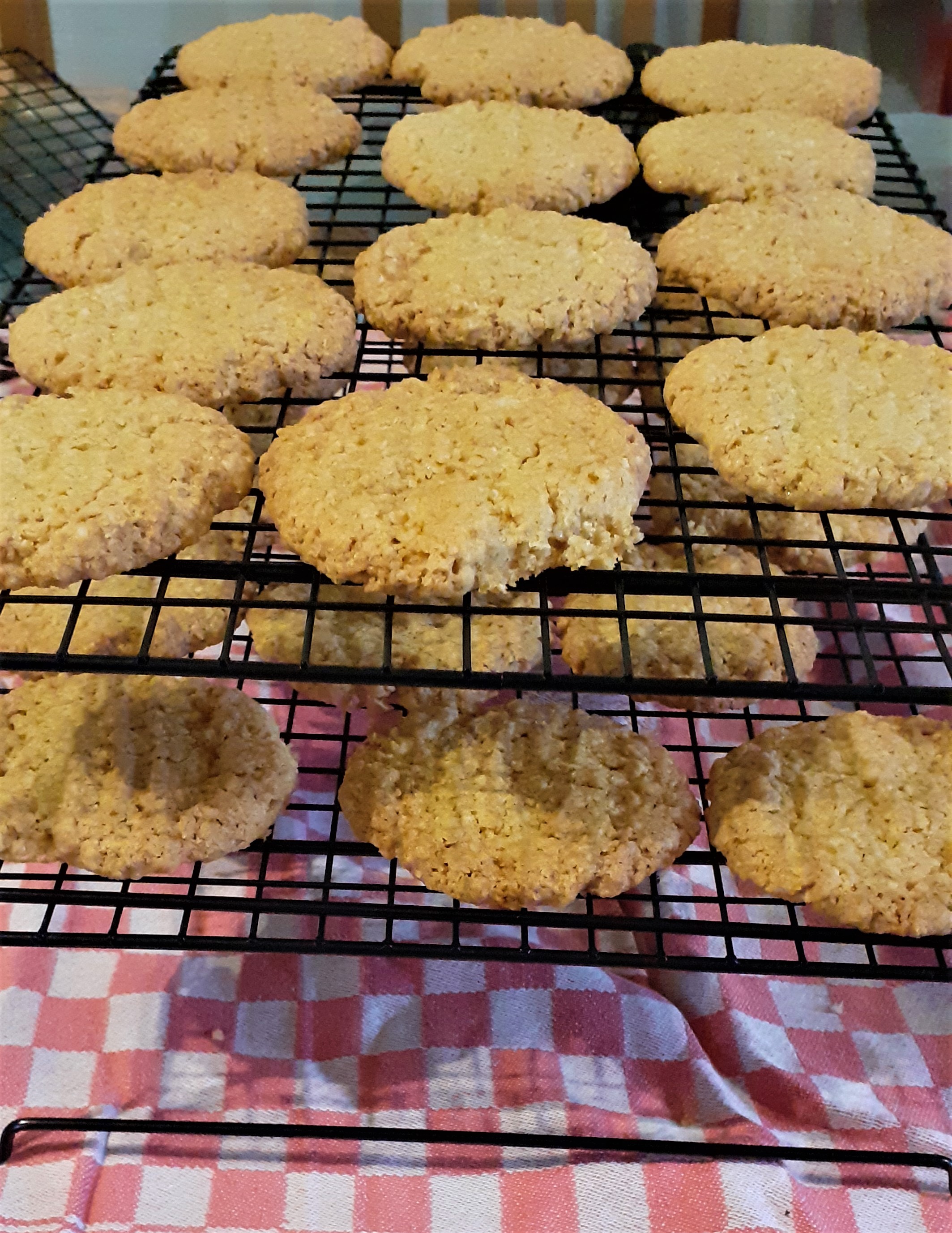 finished oat cookie